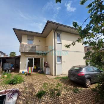 Bifamiliare in vendita a Torrebelvicino (Vicenza)