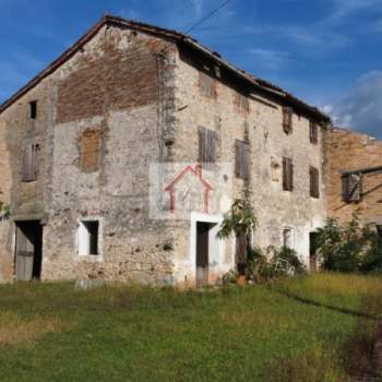 Rustico in vendita a Volpago del Montello (Treviso)