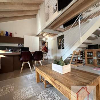 Attico in vendita a Montebelluna (Treviso)