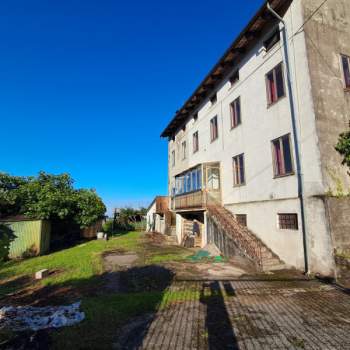 Rustico in vendita a San Vito di Leguzzano (Vicenza)
