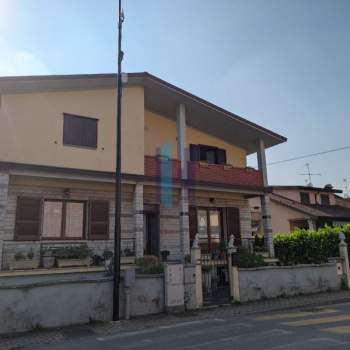 Casa singola in vendita a Capriano del Colle (Brescia)