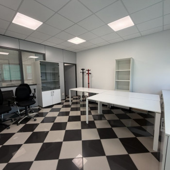MARGHERA Affittasi ufficio completamente arredato di circa 230 mq