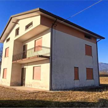 CASA SINGOLA a Sernaglia della Battaglia