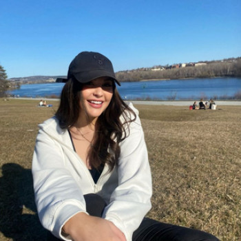 Ragazza motivata a relazione duratura