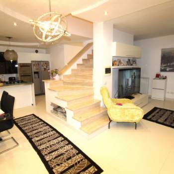 Villa in vendita a Roma (Roma)