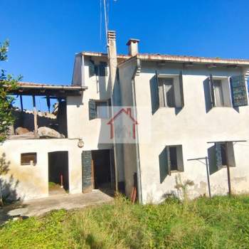 Bifamiliare in vendita a Nervesa della Battaglia (Treviso)