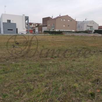 Terreno in vendita a Santa Maria di Sala (Venezia)