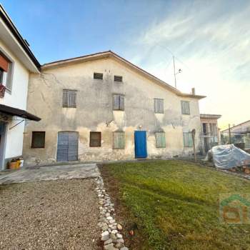 Rustico in vendita a Ruda (Udine)