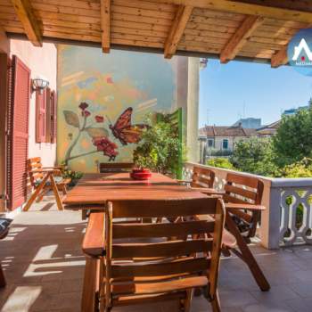 Bifamiliare in vendita a Pesaro (Pesaro e Urbino)