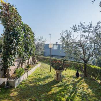 Appartamento in vendita a Pesaro (Pesaro e Urbino)