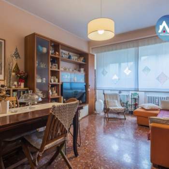 Appartamento in vendita a Pesaro (Pesaro e Urbino)