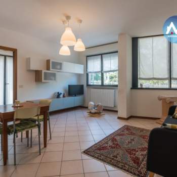 Appartamento in vendita a Pesaro (Pesaro e Urbino)