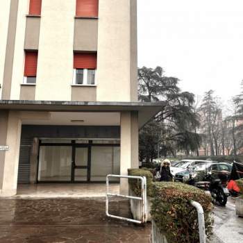 Negozio in vendita a Bologna (Bologna)