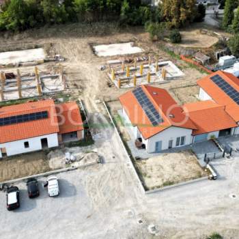 Villa in vendita a Alba (Cuneo)