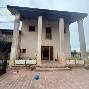 Bifamiliare in vendita a Molinella (Bologna)