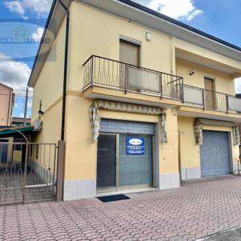 Negozio in affitto a Molinella (Bologna)