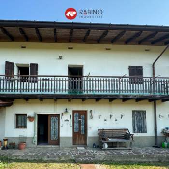 Bifamiliare in vendita a Nimis (Udine)