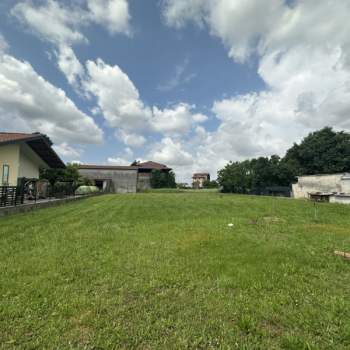 Terreno in vendita a Pasian di Prato (Udine)