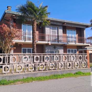 Villa in vendita a Robecchetto con Induno (Milano)