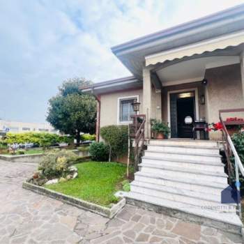 Bifamiliare in vendita a Rezzato (Brescia)