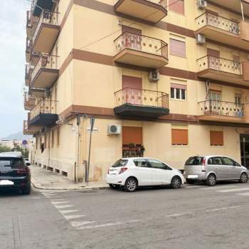Appartamento in affitto a Palermo (Palermo)