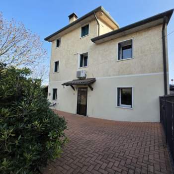 Casa singola in vendita a Sarego (Vicenza)