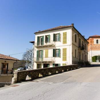 Palazzo in vendita a Monteu Roero (Cuneo)