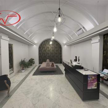 Negozio in affitto a Terranuova Bracciolini (Arezzo)