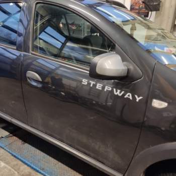 Porta anteriore dx nuda DACIA SANDERO  del 2017