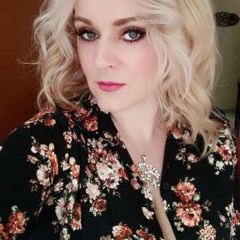 Angelica, donna single 40 anni