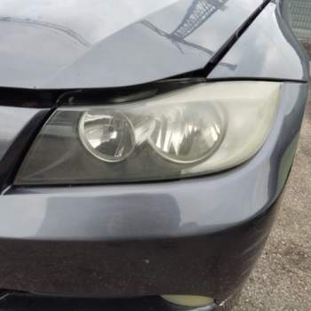 Proiettore sinistro BMW 320D  del 2006
