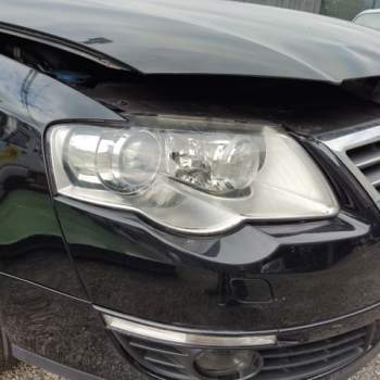 Proiettore destro VOLKSWAGEN PASSAT del 2006