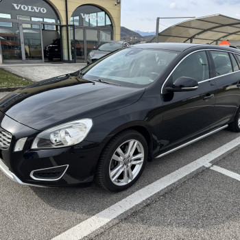 Volvo V60 D3 Geartronic Momentum Dynamic 2.0 TDCi 136CV