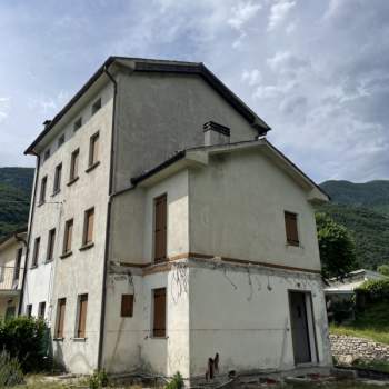 Bifamiliare in vendita a Vittorio Veneto (Treviso)