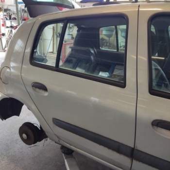 Porta posteriore dx RENAULT CLIO  del 2004
