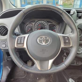 Volante TOYOTA YARIS  del 2016