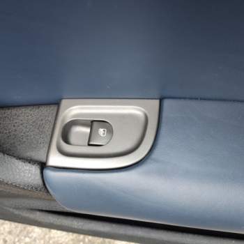 Comando vetri ant dx LANCIA THESIS  del 2003