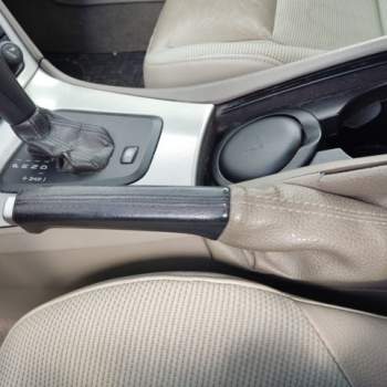 Leva freno a mano VOLVO S60 2400cc diesel 2010