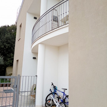 SPINEA Porzione di schiera con scoperto privato 