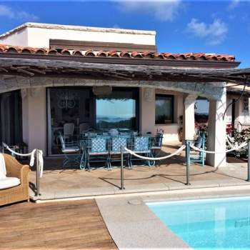Villa in vendita a Arzachena (Sassari)