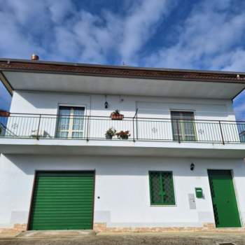 Casa singola in vendita a Apollosa (Benevento)