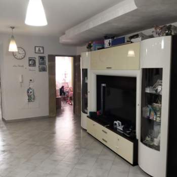 Appartamento in vendita a Ischia di Castro (Viterbo)