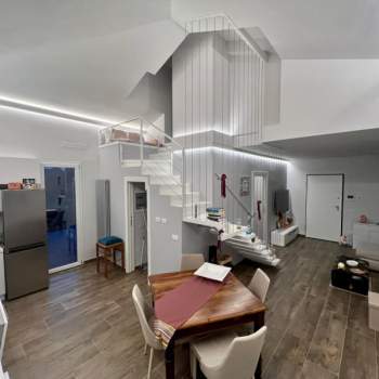Bifamiliare in vendita a Capraia e Limite (Firenze)