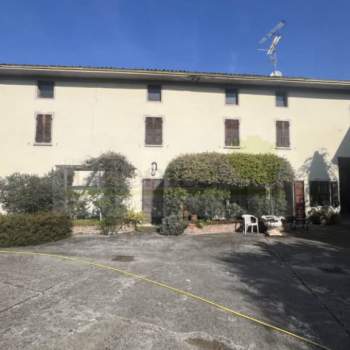 Rustico in vendita a Montichiari (Brescia)