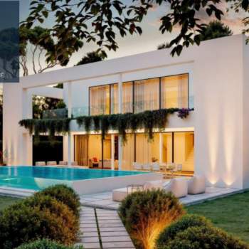 Villa in vendita a Forte dei Marmi (Lucca)