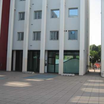 Negozio in vendita a Parma (Parma)