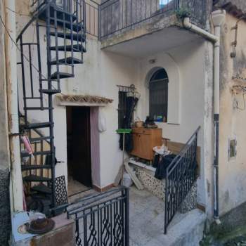 Casa singola in vendita a Castroreale (Messina)