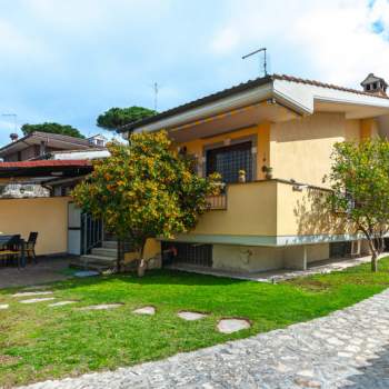 Villa in vendita a Roma (Roma)