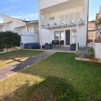 Casa singola in vendita a Fiumicino (Roma)