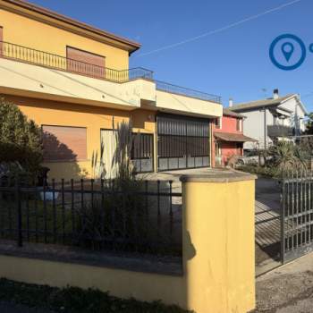 Casa singola in vendita a Arqu&agrave; Polesine (Rovigo)